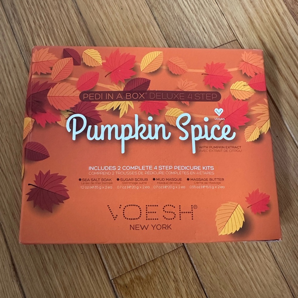 Voesh Pumpkin Spice Deluxe 4 Step Pedicure Kit
